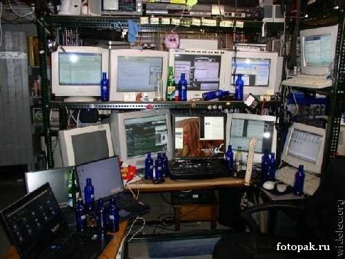 Компьютер 057