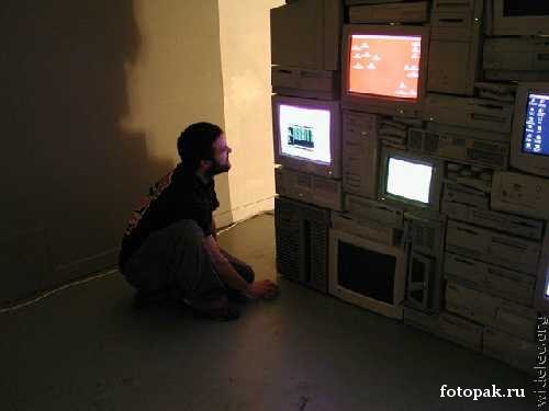 Компьютер 077